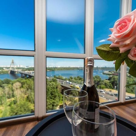 Apartments With Crazy Panoramic View Of The Dniepr Kyiv Exterior foto