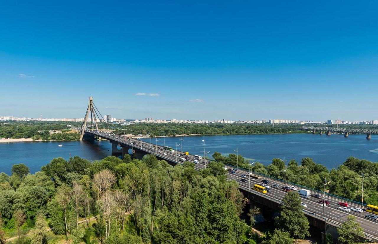 Apartments With Crazy Panoramic View Of The Dniepr Kyiv Exterior foto